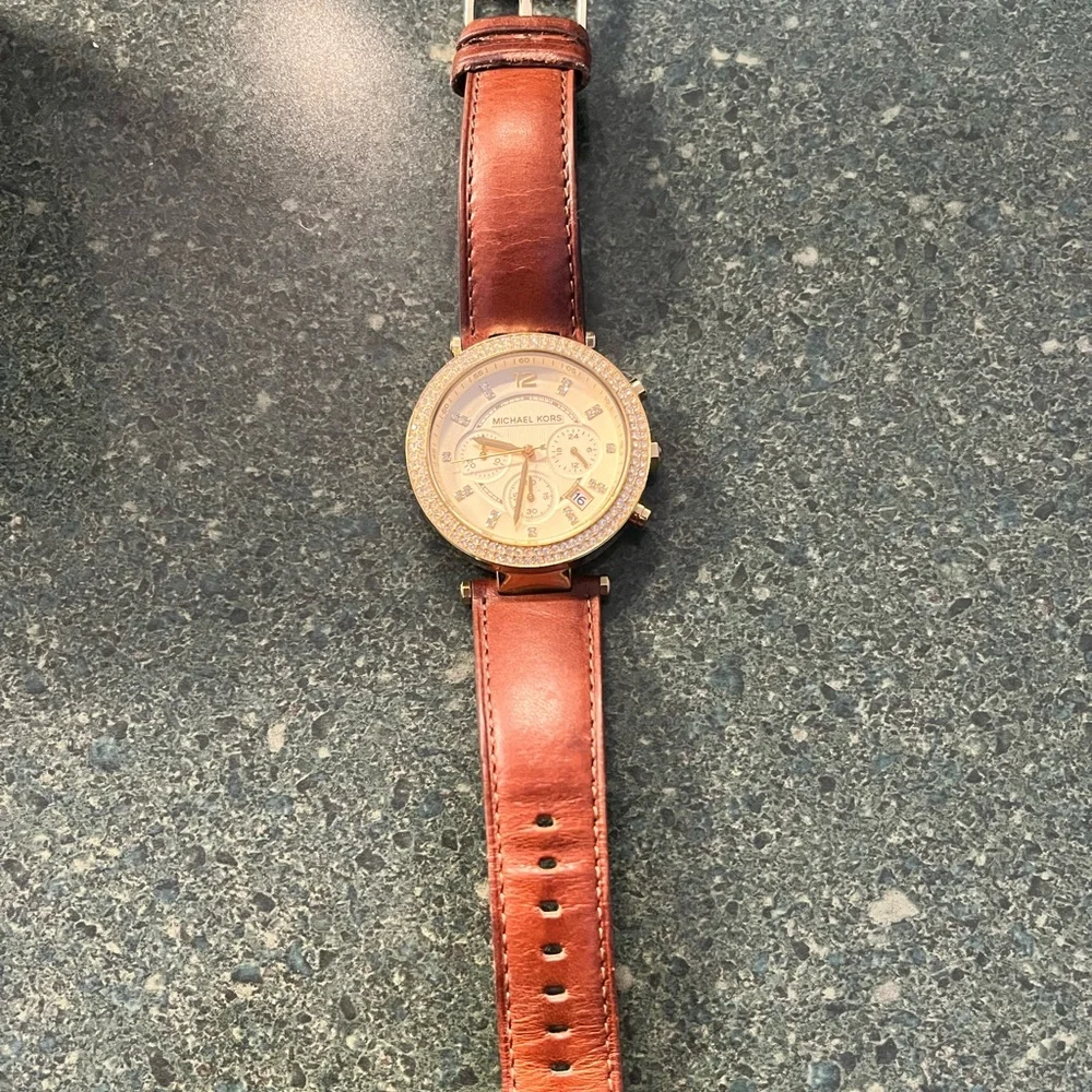 MK WATCH - Picture 3 of 7